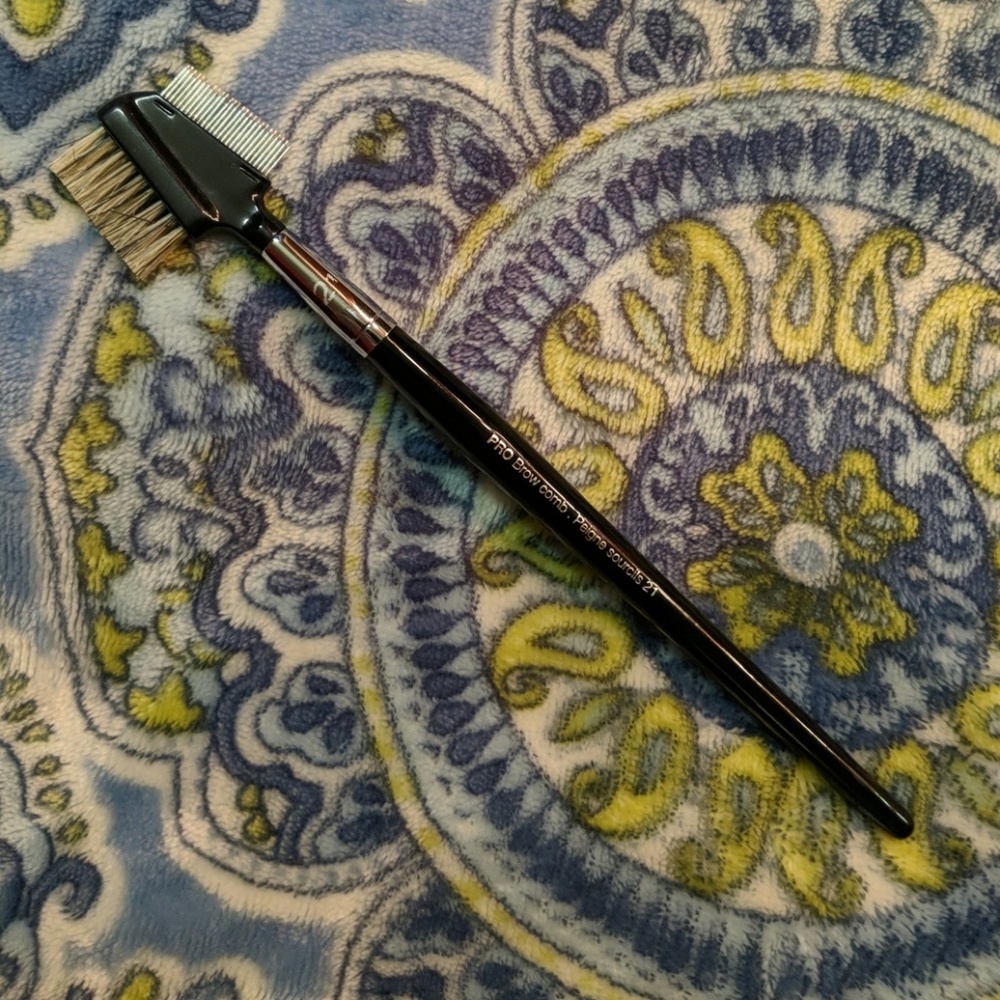 Sephora professional brow comb #21